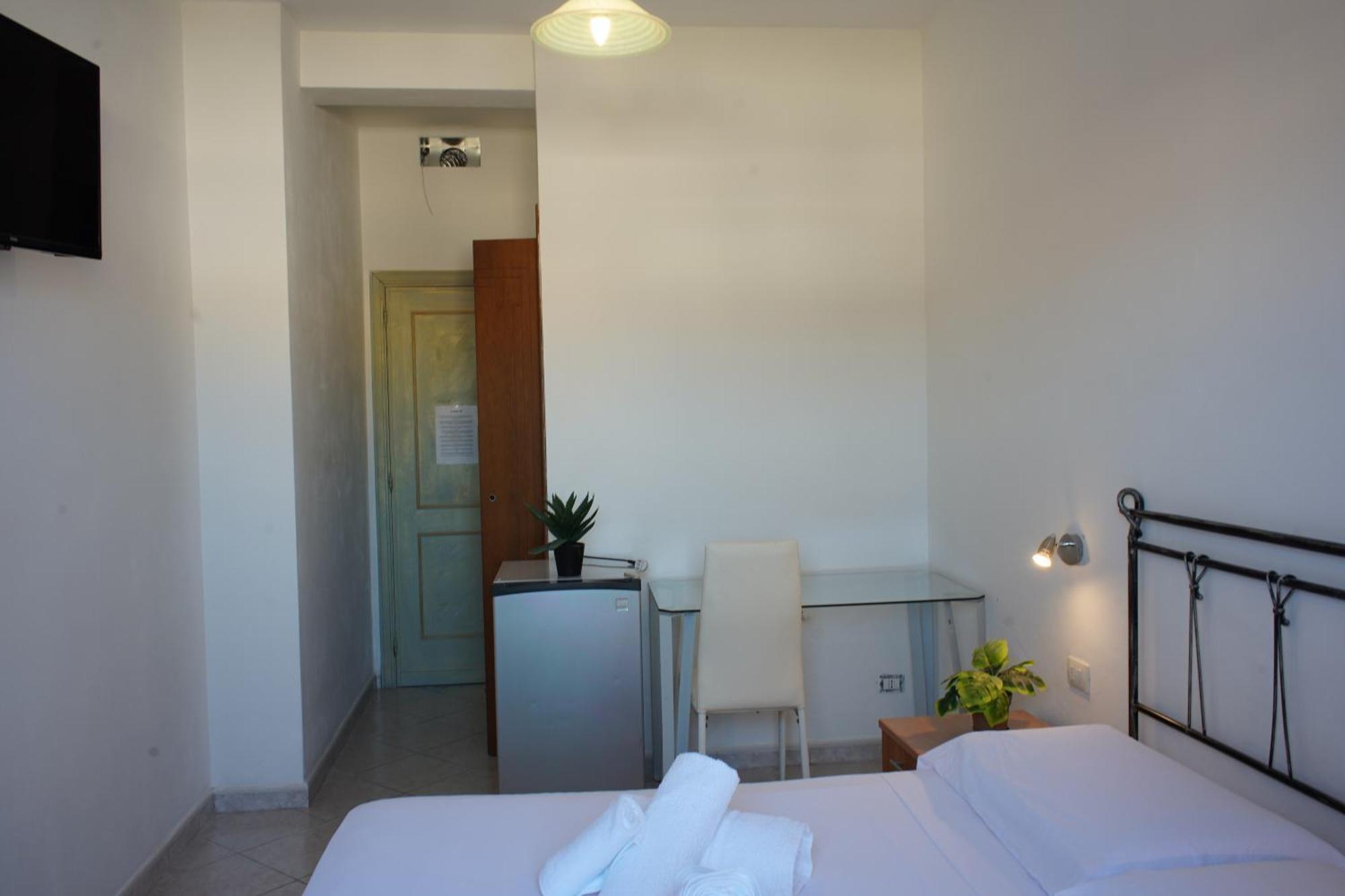 Oasis Guest House อาลเกโร ภายนอก รูปภาพ