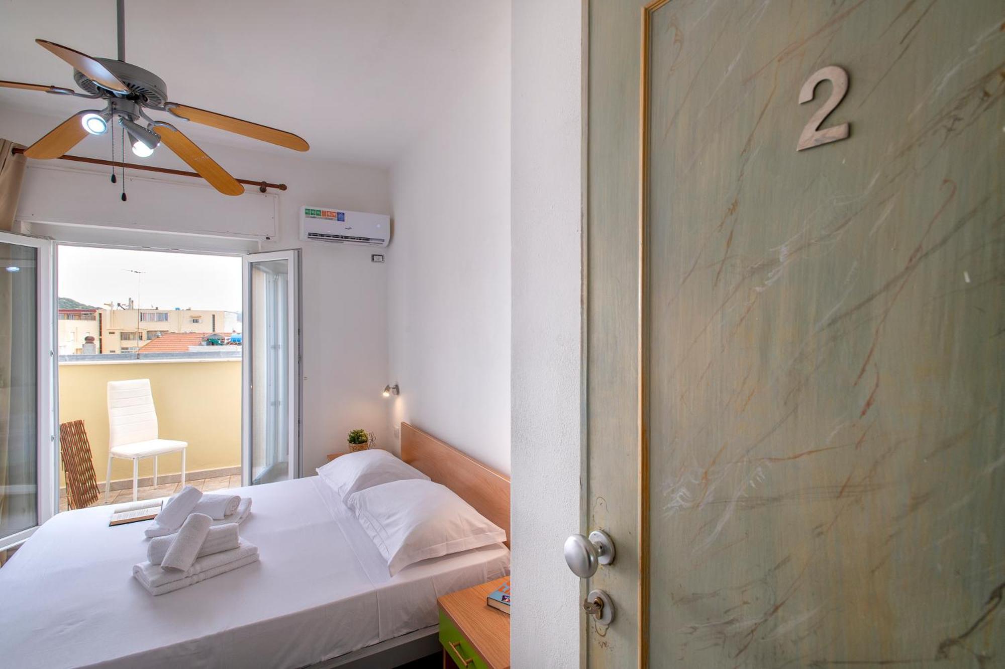 Oasis Guest House อาลเกโร ภายนอก รูปภาพ