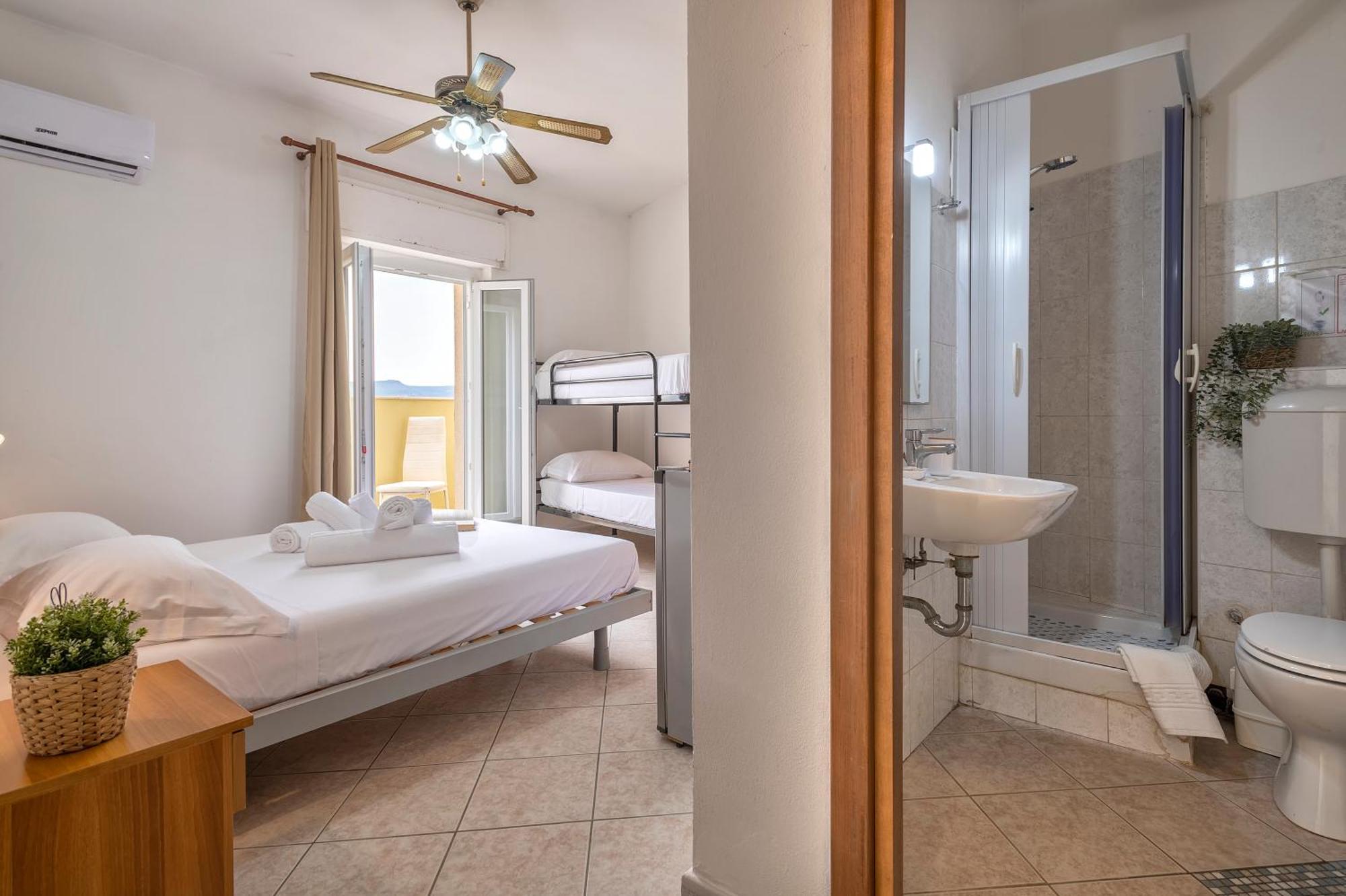 Oasis Guest House อาลเกโร ภายนอก รูปภาพ